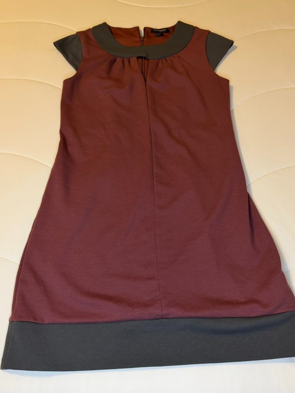 Banana Republic Colorblock Dress Size 4 Burgundy Gray